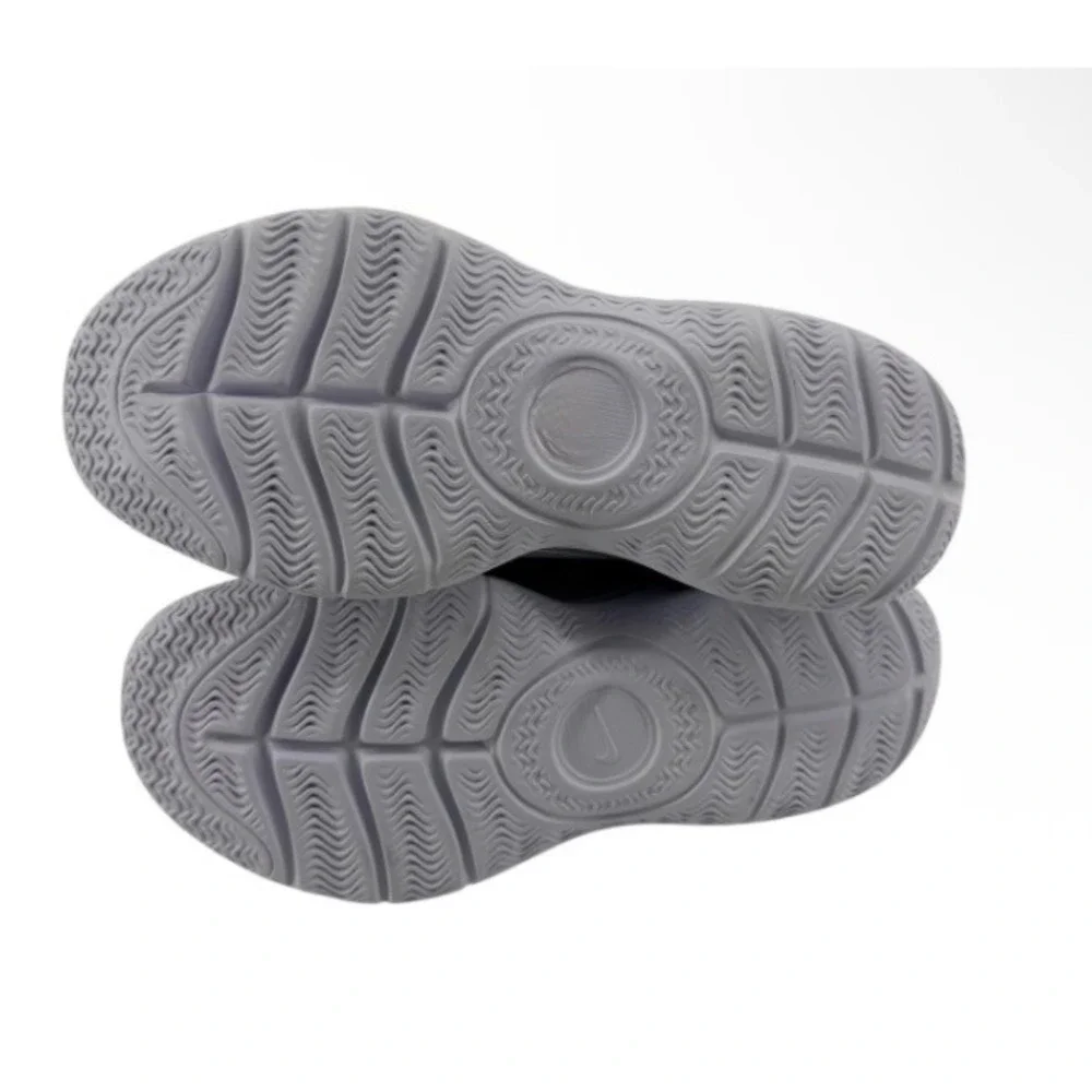Nike Flex Runner‎ Unisex Kids Slip On Gray & White Athletic Shoes Size 5.5Y